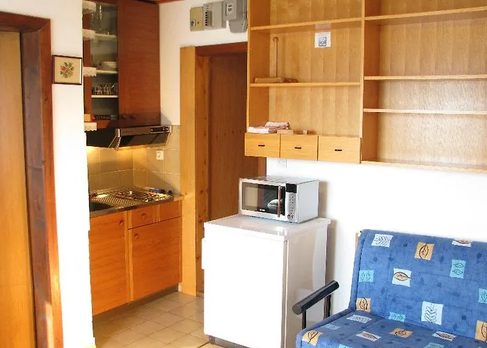 And Milena بيت ضيافة 3*